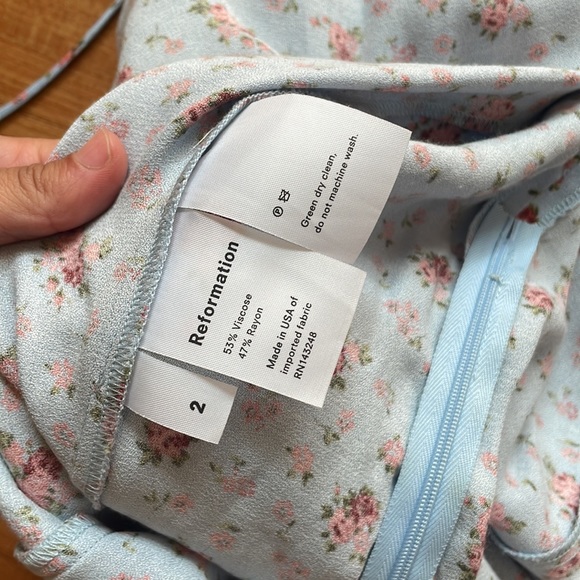 Reformation Presley Dress Petunia Floral - Picture 13 of 15